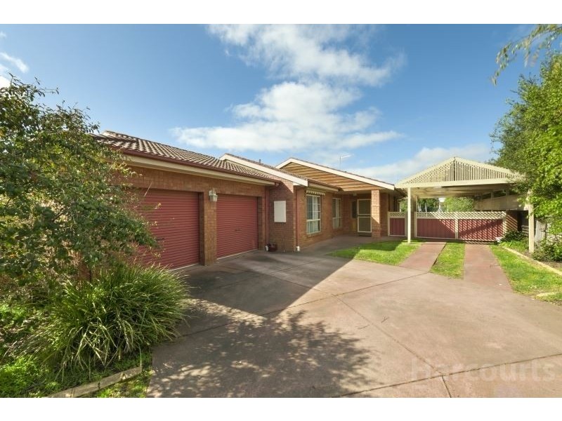 14 Shari Drive, Delacombe VIC 3356