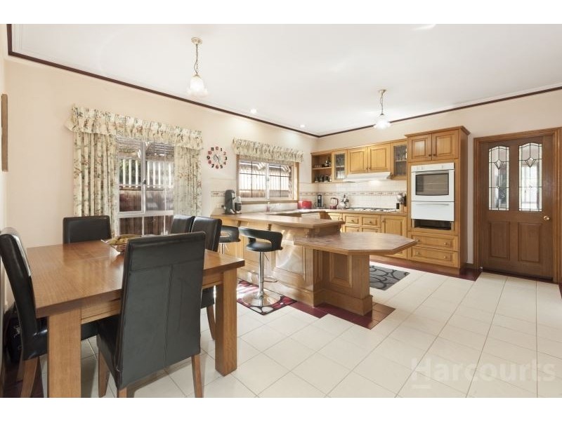 14 Shari Drive, Delacombe VIC 3356