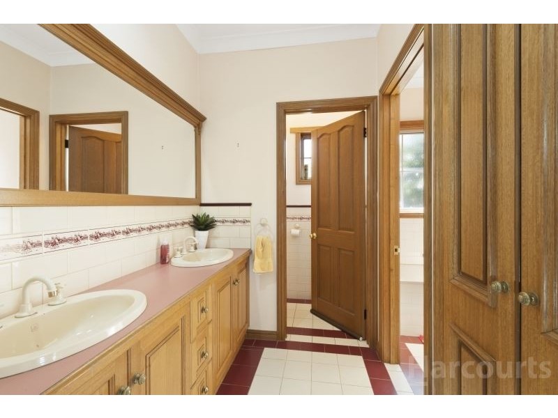 14 Shari Drive, Delacombe VIC 3356