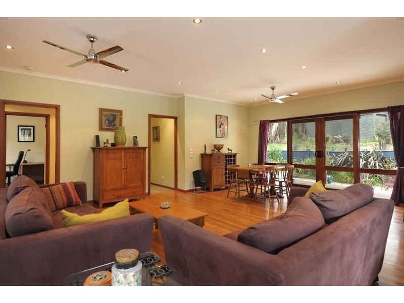 35 Tooheys Close, Gordon VIC 3345