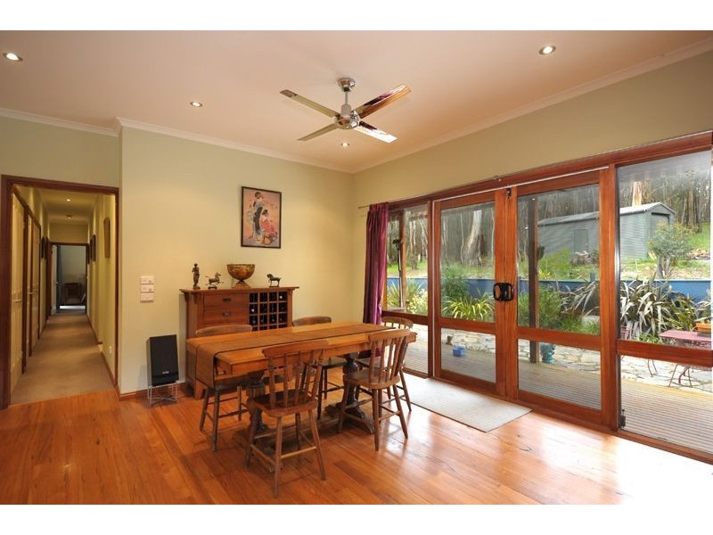 35 Tooheys Close, Gordon VIC 3345