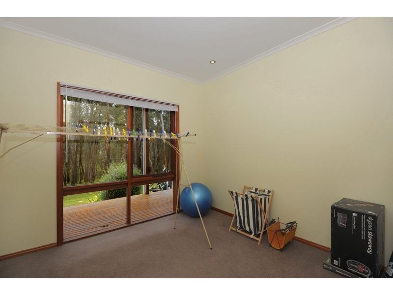 35 Tooheys Close, Gordon VIC 3345