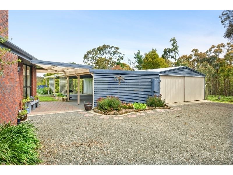 426 Spratlings Road, Ross Creek VIC 3351