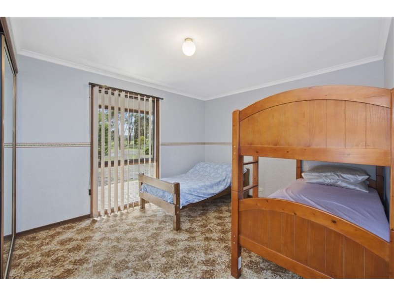 132 Clarkes Road, Enfield VIC 3352
