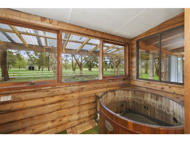 132 Clarkes Road, Enfield VIC 3352