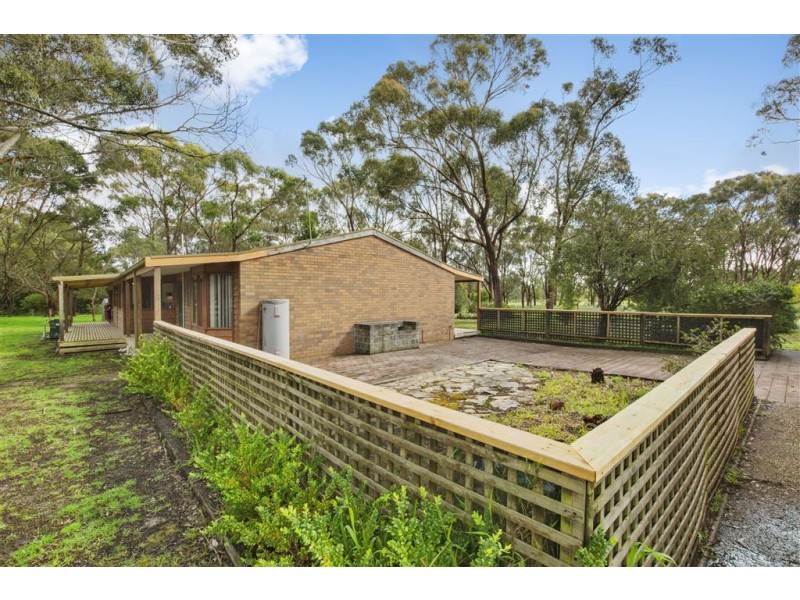 132 Clarkes Road, Enfield VIC 3352