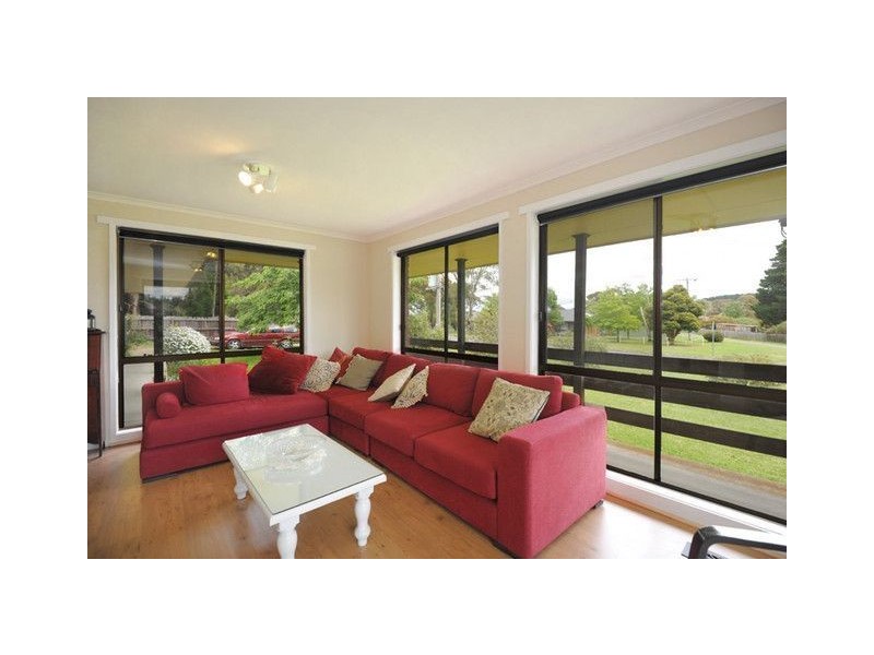 20 Springs Road, Brown Hill VIC 3350