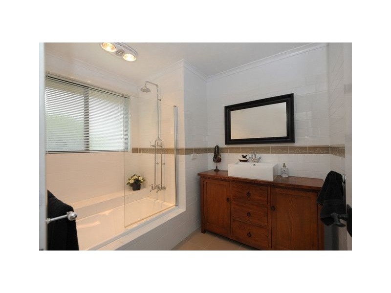 20 Springs Road, Brown Hill VIC 3350