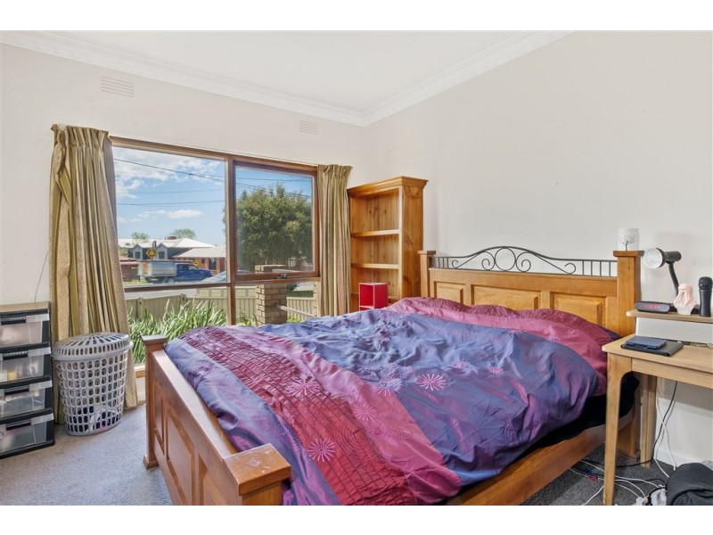 1/5 Whitehorse Road, Mount Clear VIC 3350