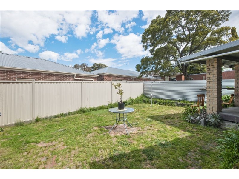 1/5 Whitehorse Road, Mount Clear VIC 3350