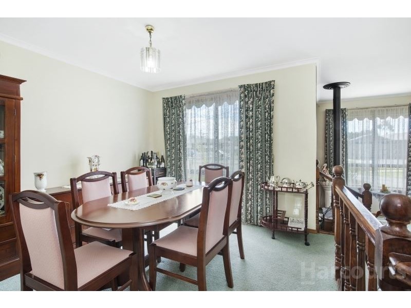 4 Fleur Court, Delacombe VIC 3356