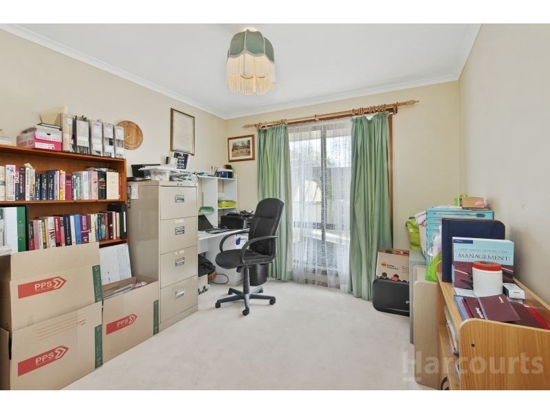 4 Fleur Court, Delacombe VIC 3356