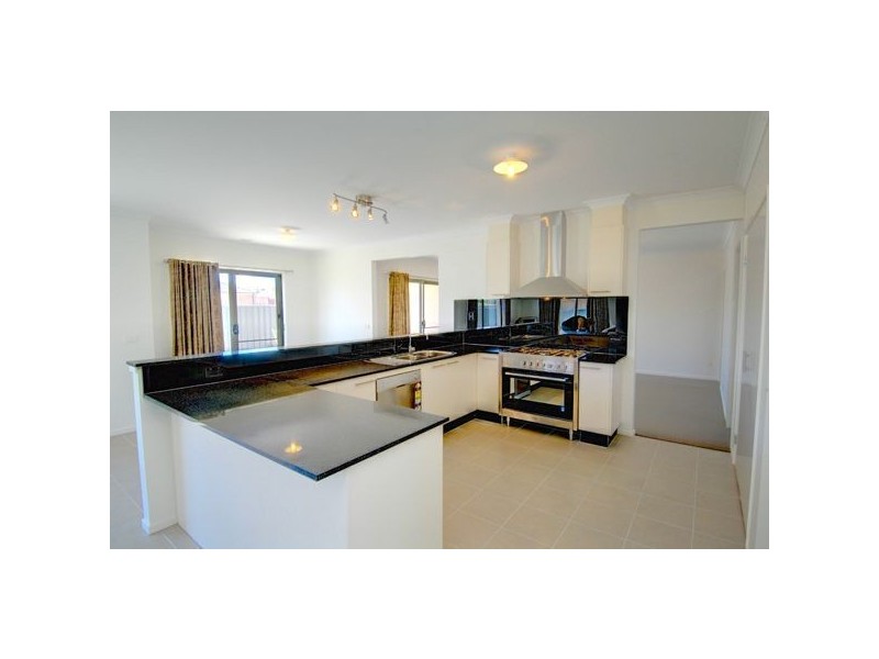 10 Brahman Drive, Delacombe VIC 3356