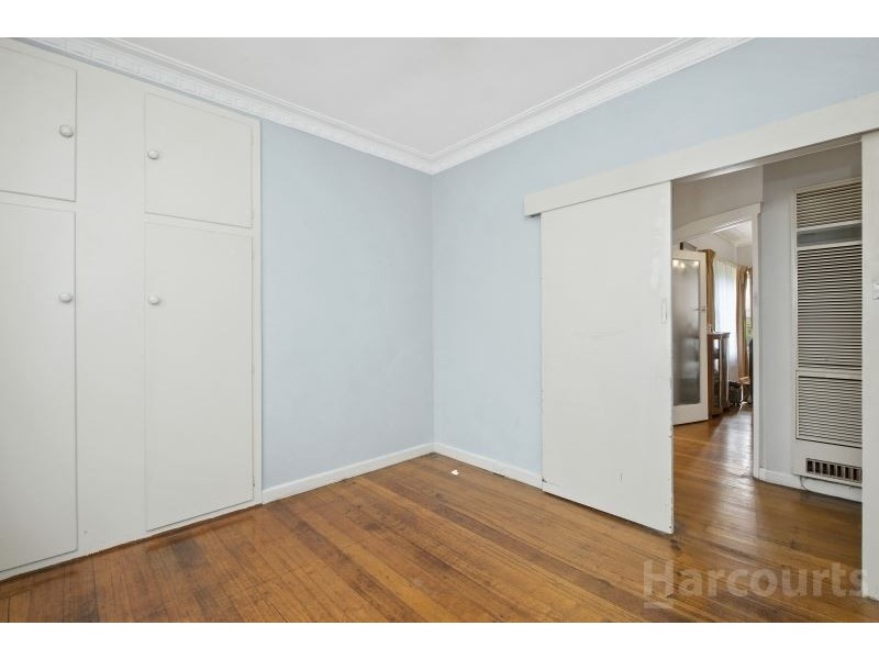 4 Lambert Street, Wendouree VIC 3355