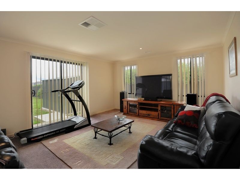 8 Polwarth Court, Alfredton VIC 3350