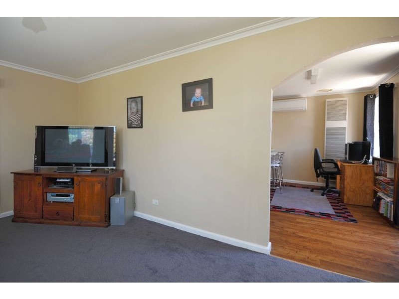 2 Locksley Street, Wendouree VIC 3355