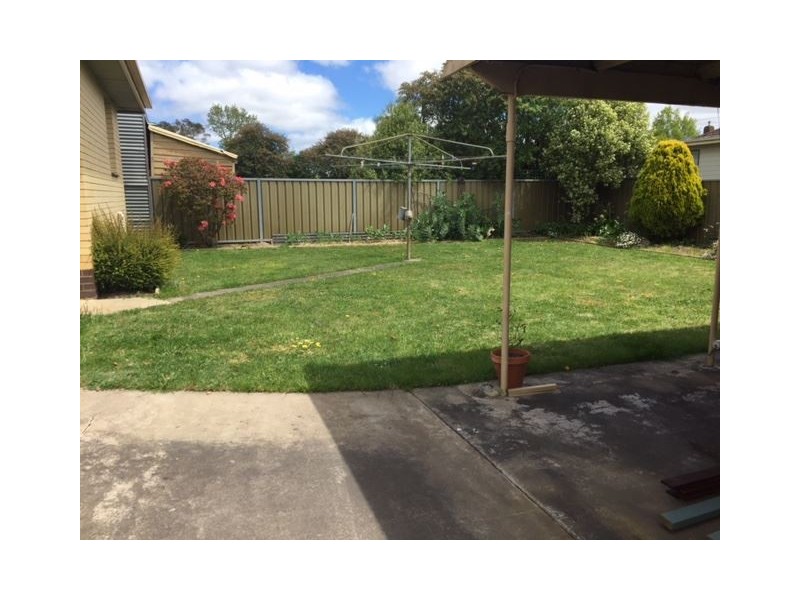 1058 Norman Street, Wendouree VIC 3355