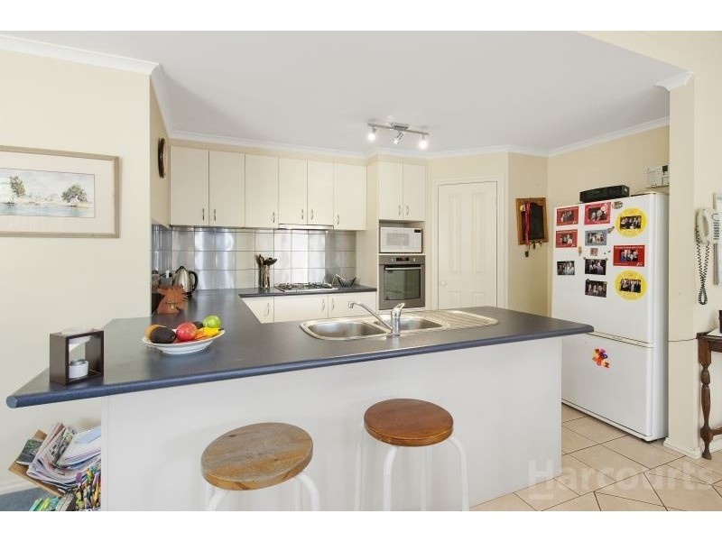 6 Peregrine Court, Invermay Park VIC 3350