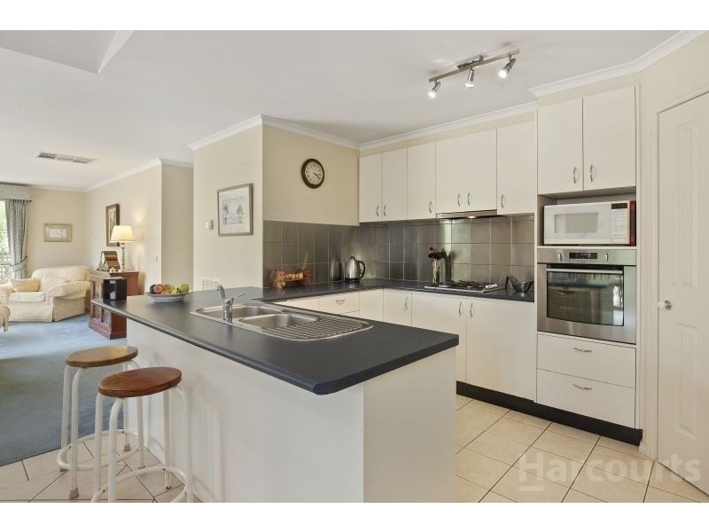 6 Peregrine Court, Invermay Park VIC 3350