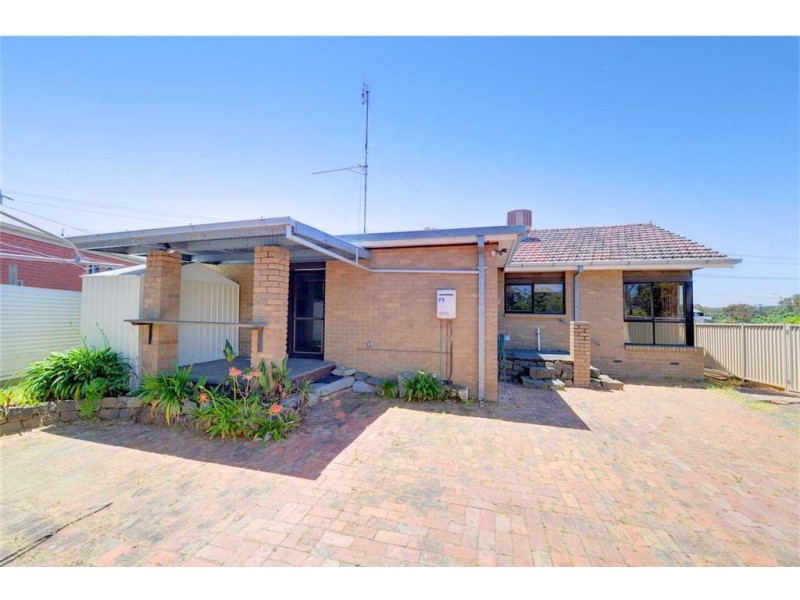 1/5 Whitehorse Road, Mount Clear VIC 3350