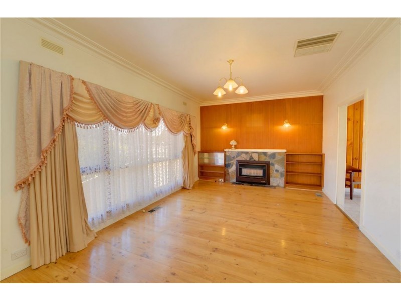 1/5 Whitehorse Road, Mount Clear VIC 3350