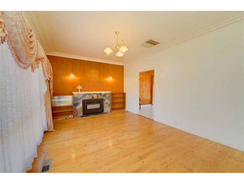 1/5 Whitehorse Road, Mount Clear VIC 3350