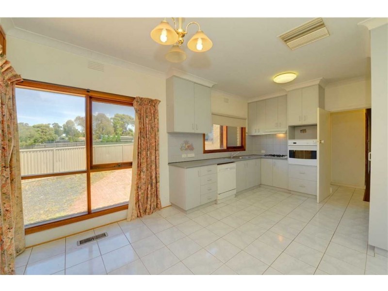 1/5 Whitehorse Road, Mount Clear VIC 3350