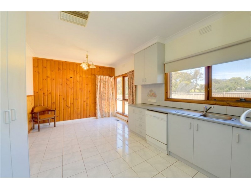 1/5 Whitehorse Road, Mount Clear VIC 3350