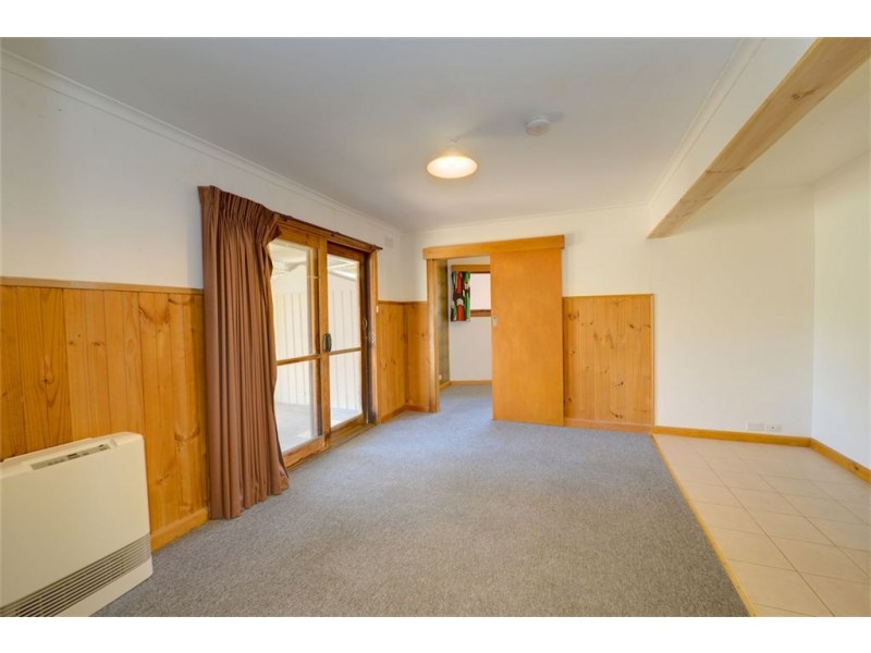 1/5 Whitehorse Road, Mount Clear VIC 3350