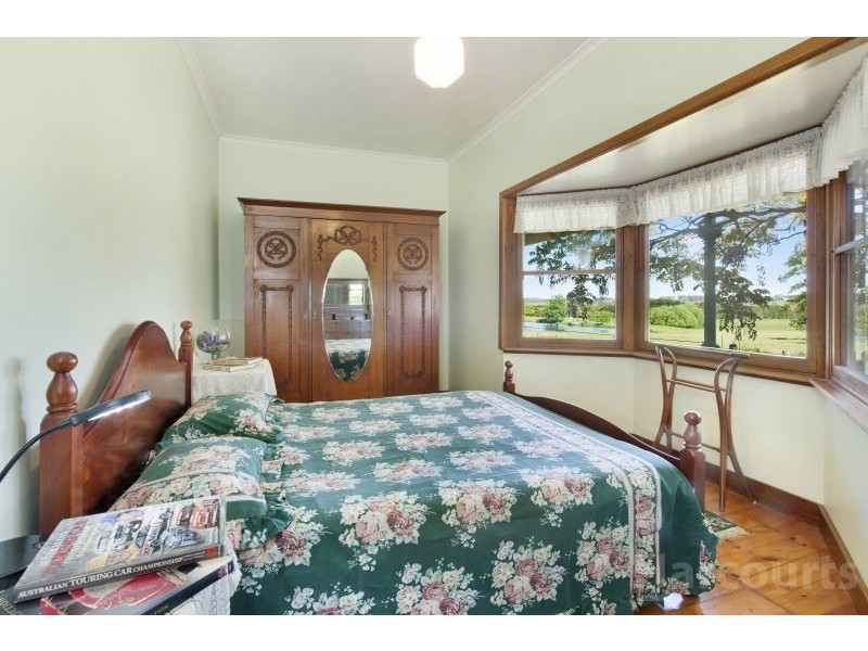 6885 Midland Highway, Scotsburn VIC 3352