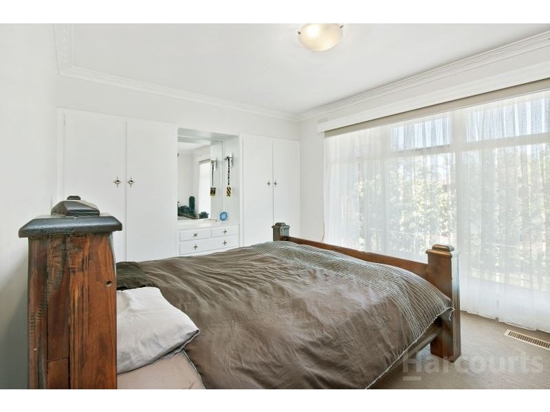 909 Talbot Street South, Redan VIC 3350