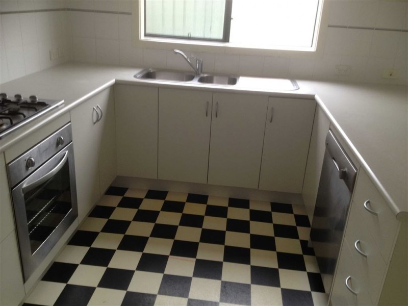 26 St Andrews Place, Lake Gardens VIC 3355