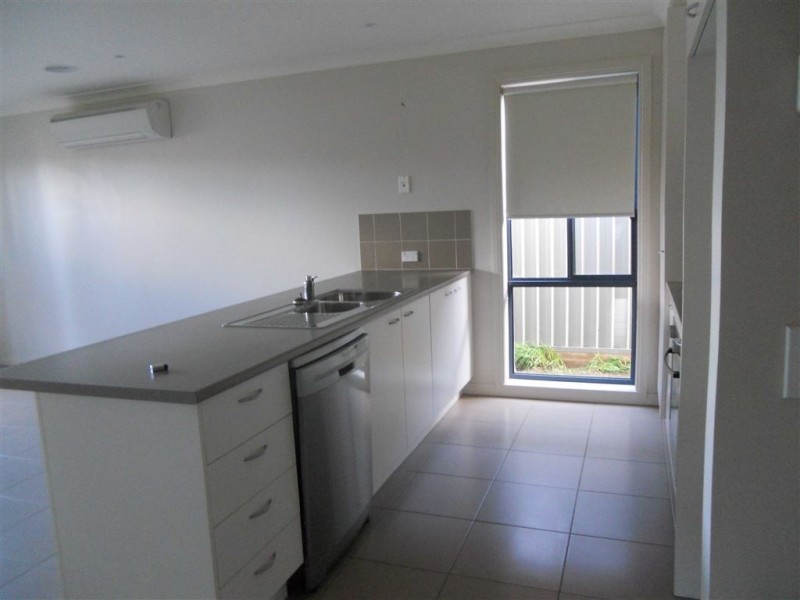 22 Regina Street, Mitchell Park VIC 3355