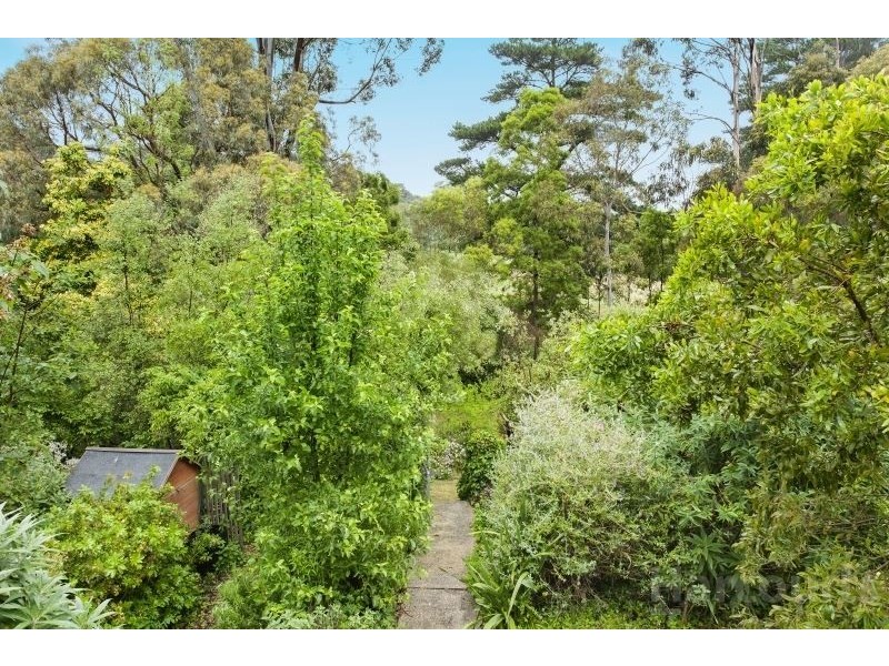 3 Moss Avenue, Mount Helen VIC 3350