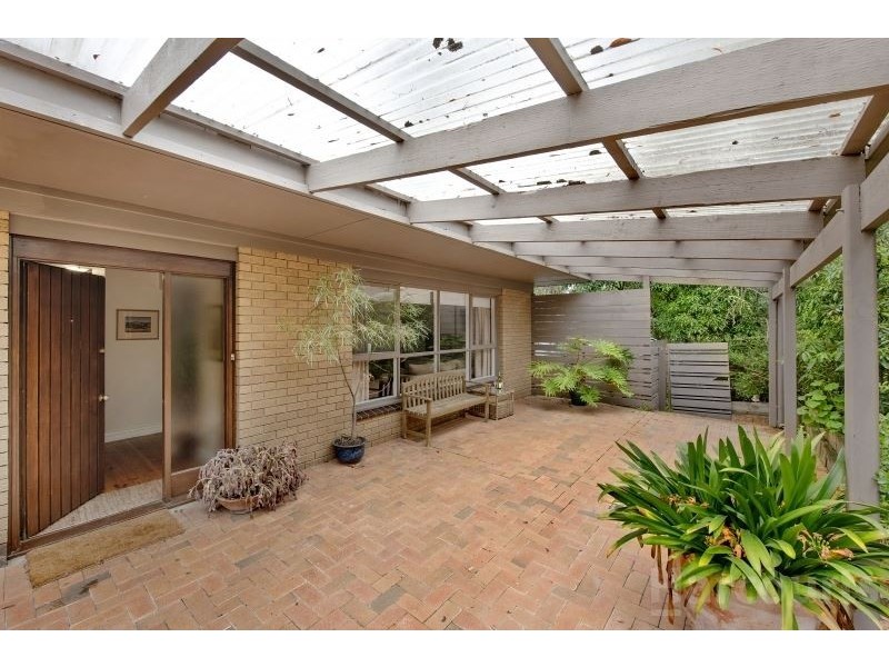 3 Moss Avenue, Mount Helen VIC 3350