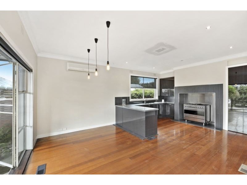 818 Geelong Road, Canadian VIC 3350