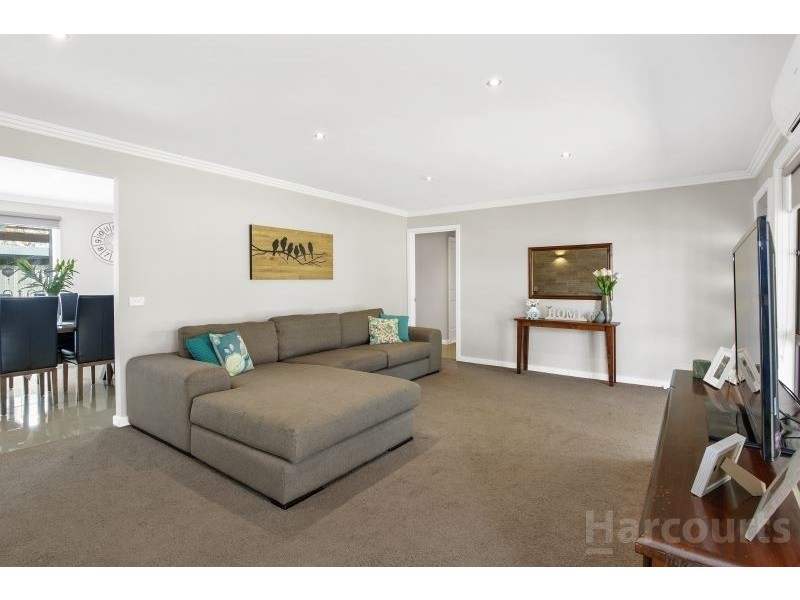 128 Hayes Drive, Smythes Creek VIC 3351