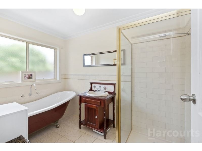 2 Danehill Court, Invermay Park VIC 3350