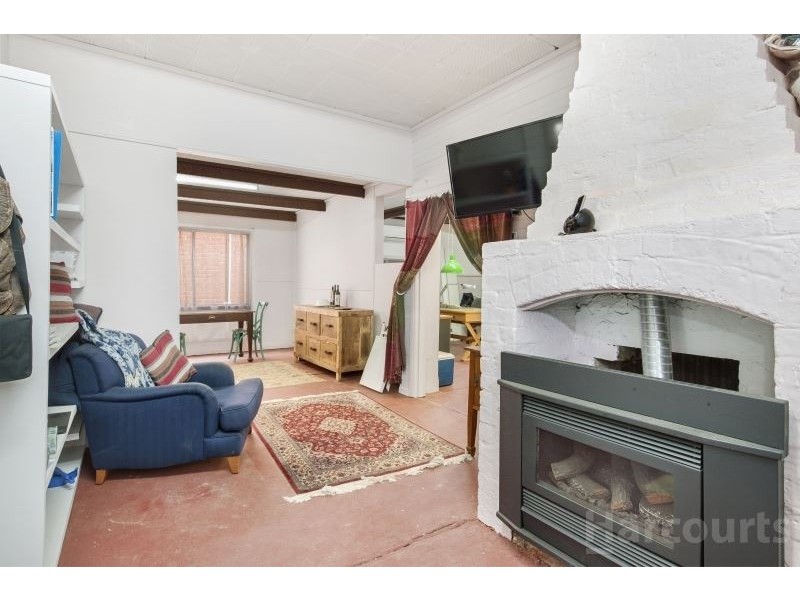 32 Albert Street, Creswick VIC 3363