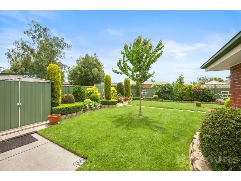 7 Twyford Avenue, Lake Gardens VIC 3355