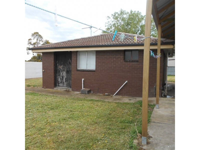 21 Raglan Street, Miners Rest VIC 3352