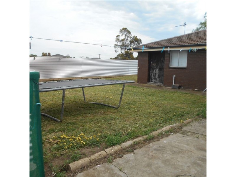 21 Raglan Street, Miners Rest VIC 3352