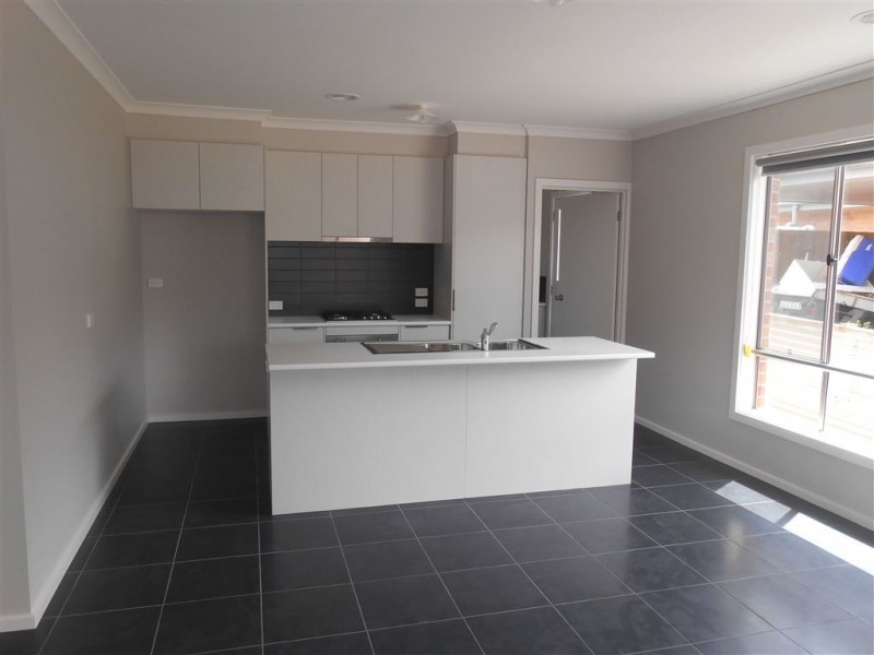 3/611 Havelock St, Soldiers Hill VIC 3350