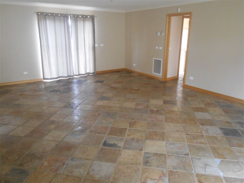 10 Redwood Court, Mount Helen VIC 3350