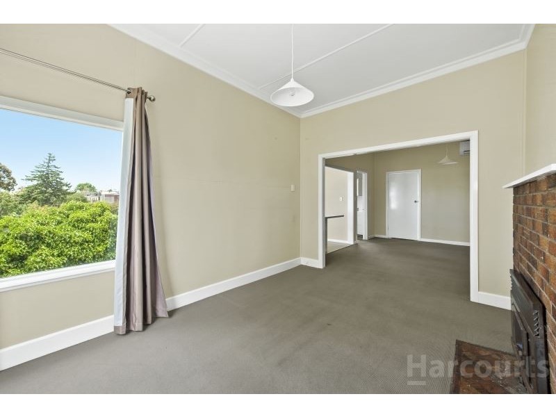 15 Peake Street, Golden Point VIC 3350