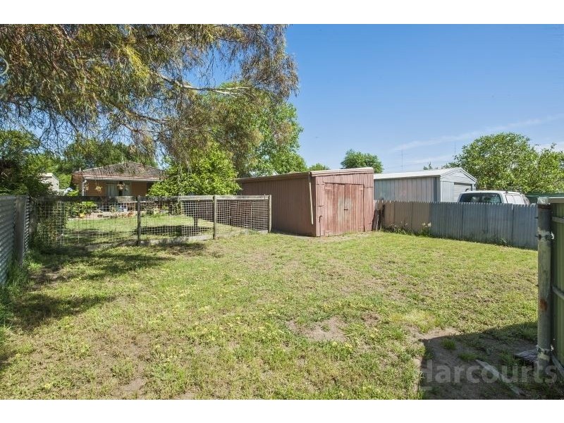 509 Ascot Street South, Redan VIC 3350