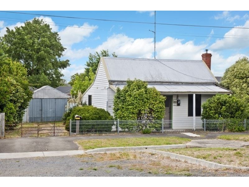 805 Ripon Street South, Redan VIC 3350
