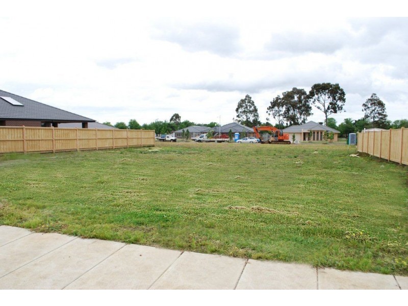 9 Ninth View Drive, Alfredton VIC 3350