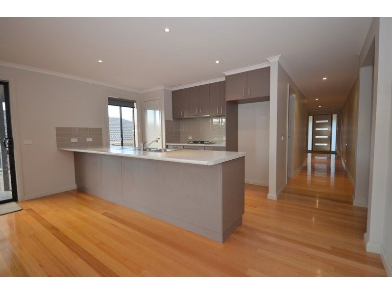 4 Cecile Court, Ballarat East VIC 3350