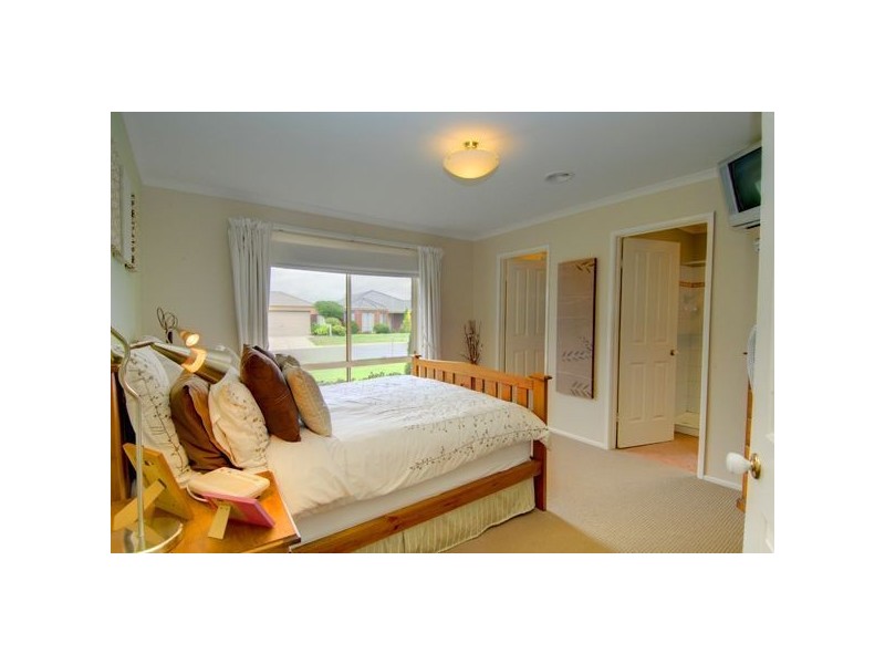 14 Kerry Way, Invermay VIC 3352